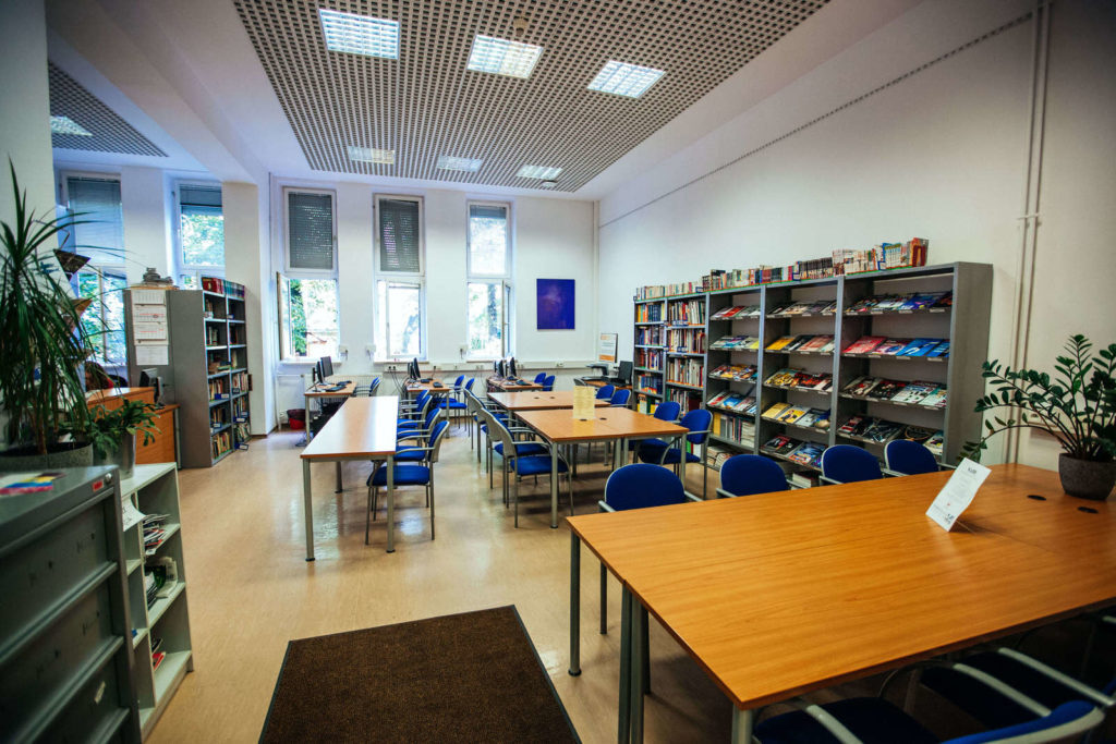Polish-Japanese Academy of Information Technology - UniverPL